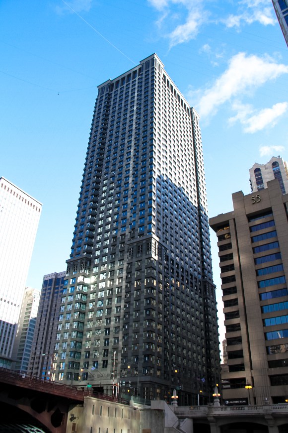 Chicago river architecture tour