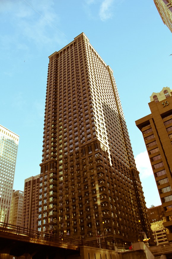 Chicago river architecture tour