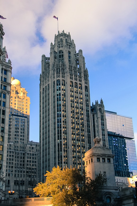 Chicago river architecture tour